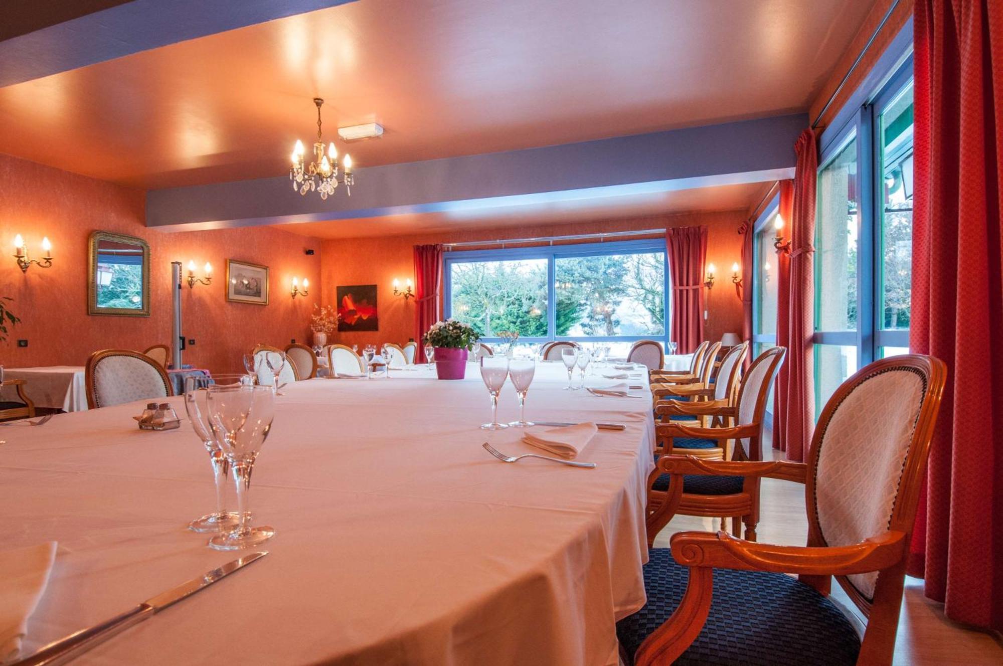 Brit Hotel Florimont Saint-Ferreol Екстер'єр фото