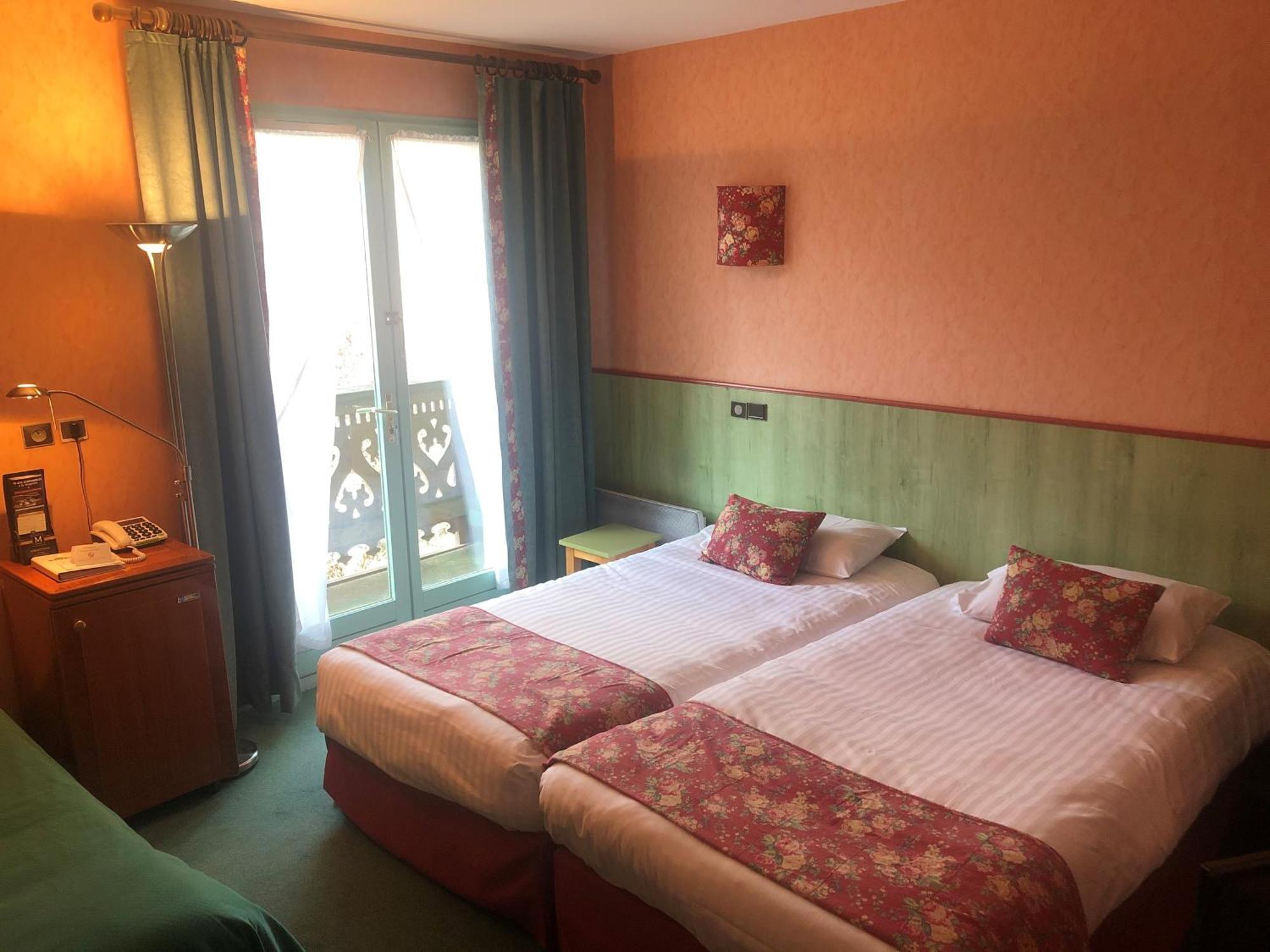 Brit Hotel Florimont Saint-Ferreol Екстер'єр фото