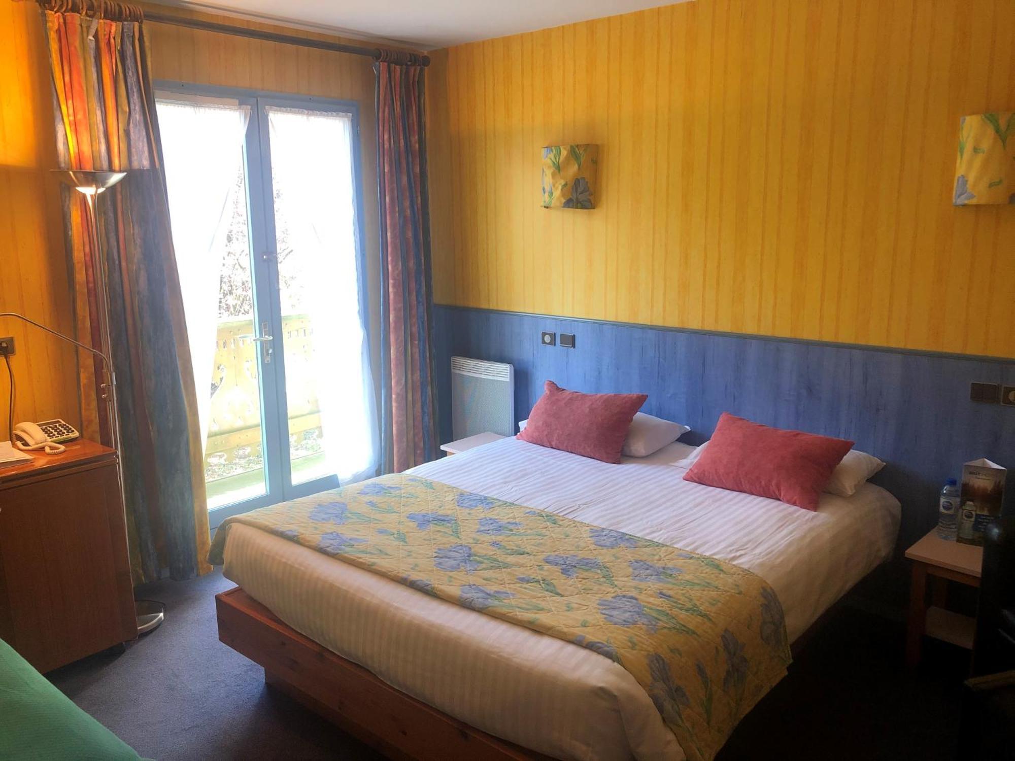 Brit Hotel Florimont Saint-Ferreol Екстер'єр фото