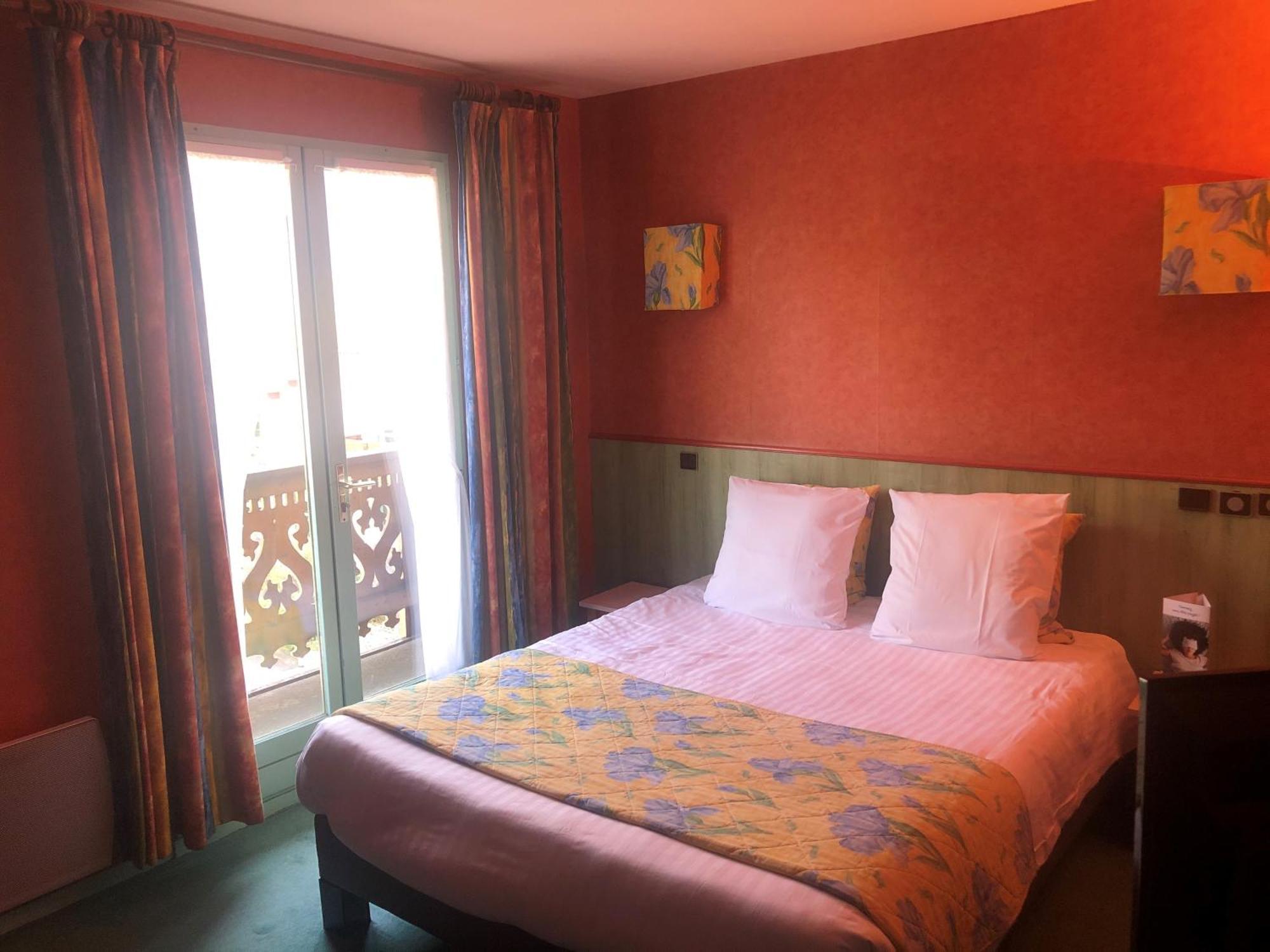Brit Hotel Florimont Saint-Ferreol Екстер'єр фото